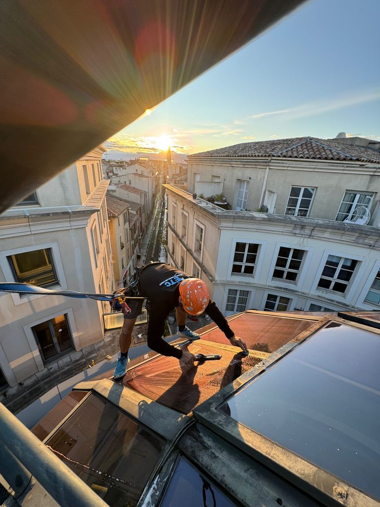 Nettoyage vitre en hauteur dans le gard