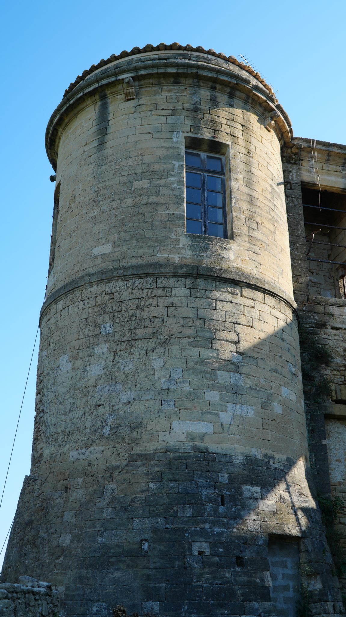 rénovation du château dans le gard - Aubais - ETC Cordiste
