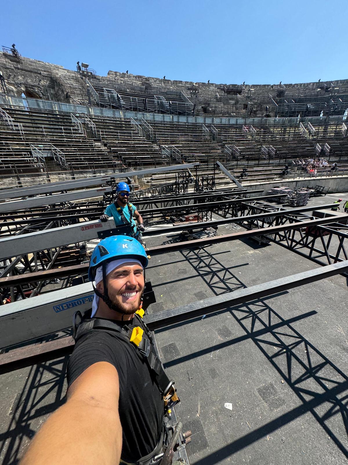 Démontage de la scène sur cordes à Nîmes – ETC Cordiste 2